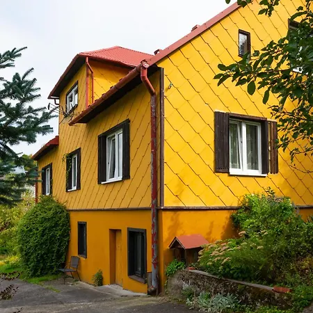 아파트 Dom W Ogrodzie *