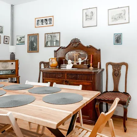 Dom W Ogrodzie Apartment Zywiec