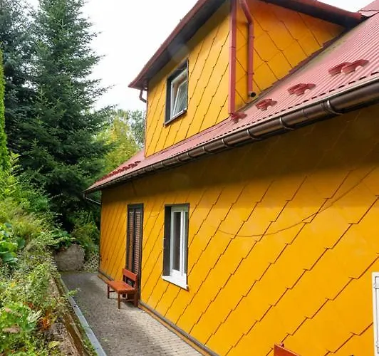 Dom W Ogrodzie 아파트